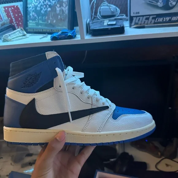 Brand new Travis Scott fragments never worn. Negotiable price.